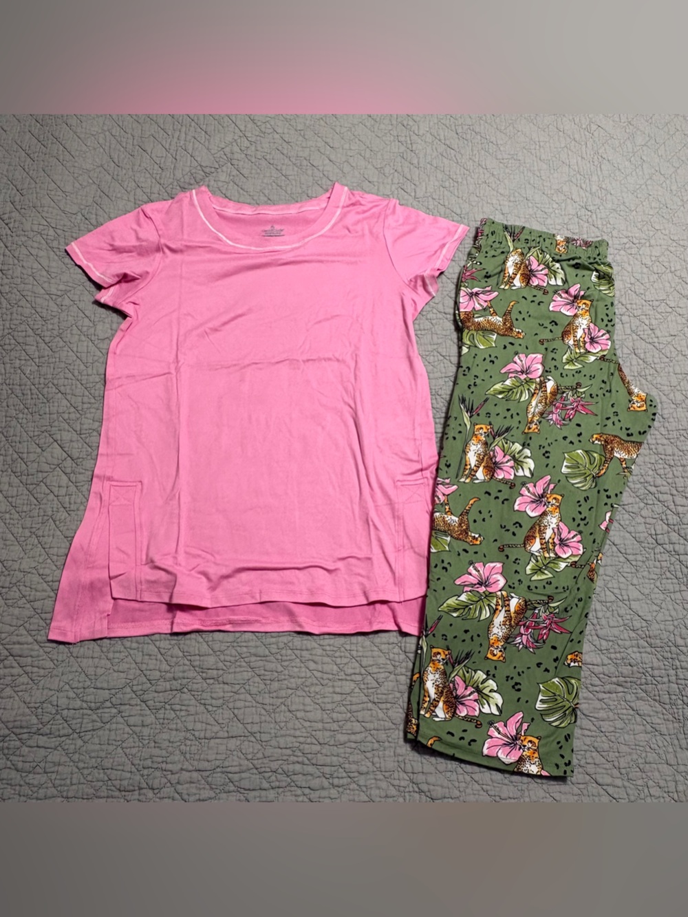 Cuddl Duds Pink Short Sleeve Top -Green Floral & Cheetah Print Capri Pajama Pant
